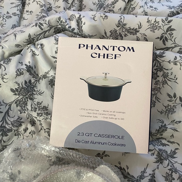 Phantom Chef Small Dutch Oven 2.3 QT - Picture 11 of 11
